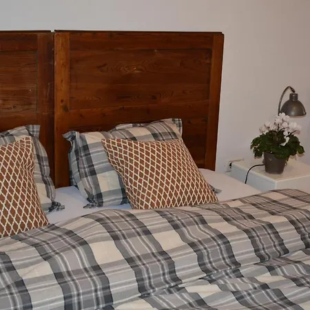 Apartma Raft, Daire *