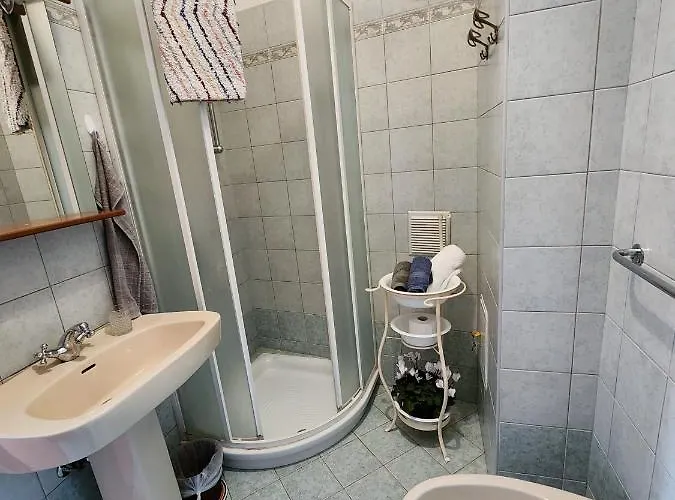 דירה Apartma Raft,