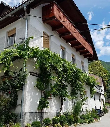 דירה Apartma Raft,