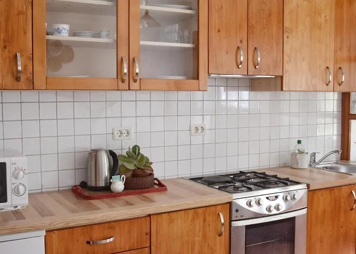 Apartma Raft, בובק