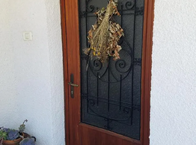 Apartma Raft, בובק